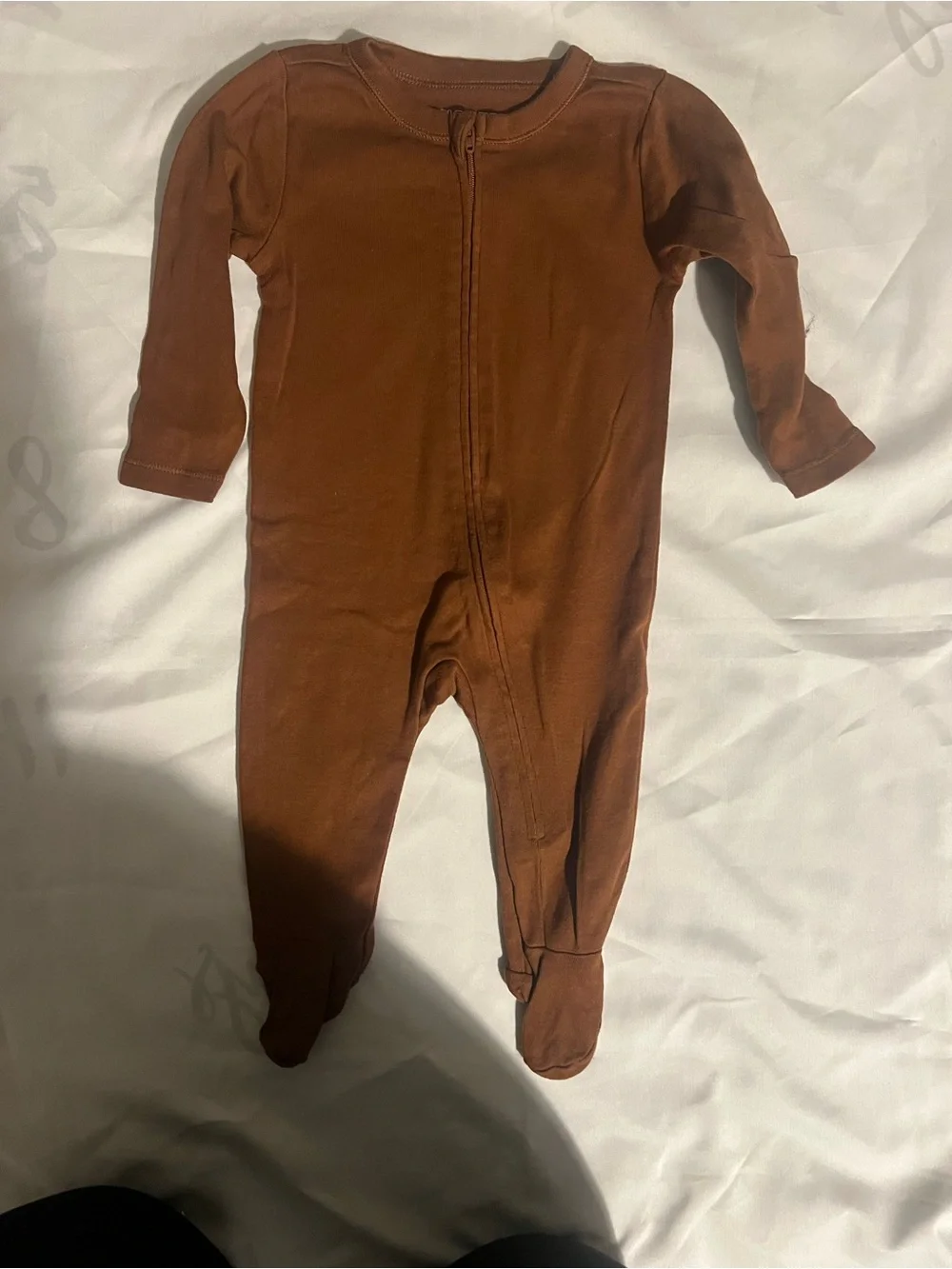 Set of Five Old Navy Baby Neutral and Printed Zip Up Footies Size 3-6 Months